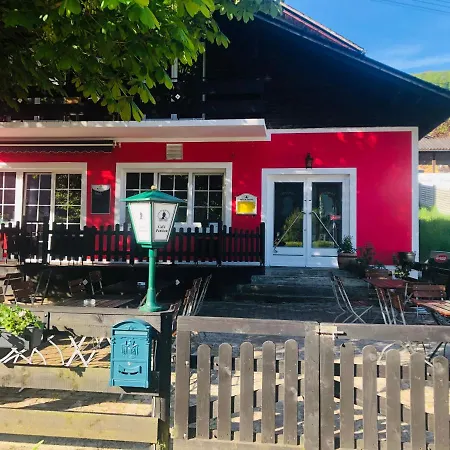 Holmes Cafe & Bed & Breakfast Engelhartszell